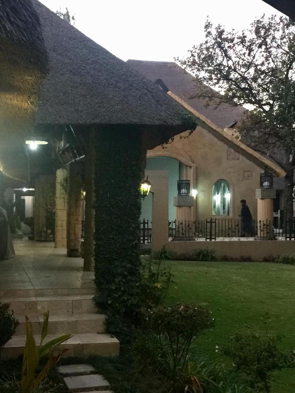 The Three Countries Estate Hotel Benoni Exterior foto