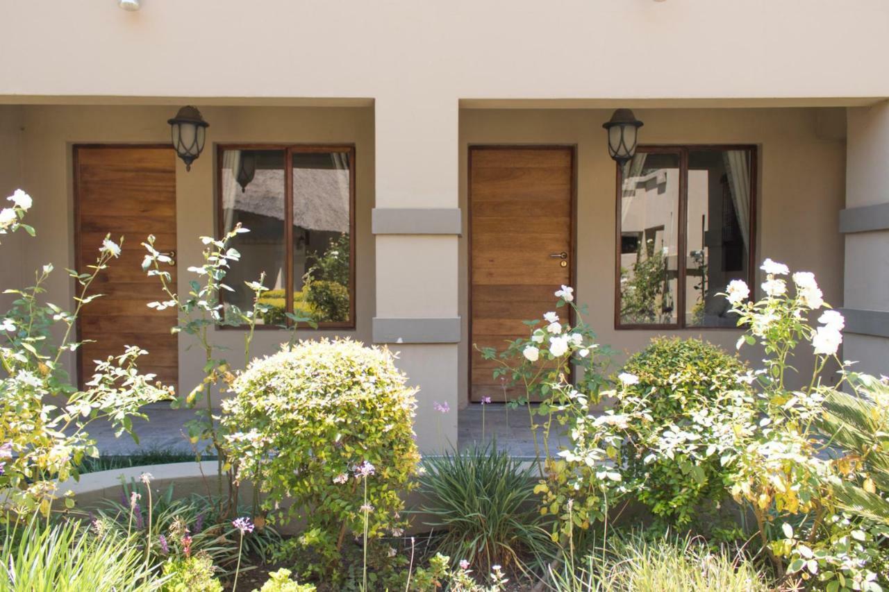 The Three Countries Estate Hotel Benoni Exterior foto